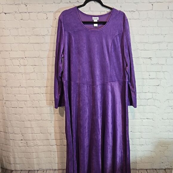 Vicki Wayne Plus Size 1x Purple Velour Dress - Picture 1 of 7